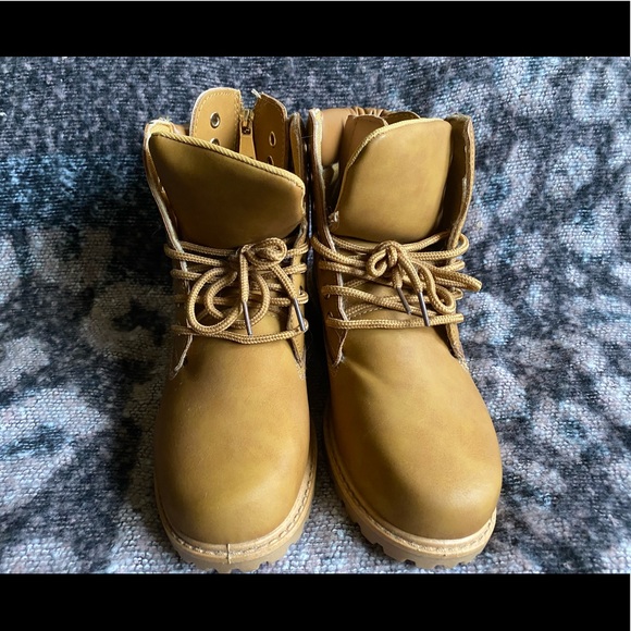 New Unused Camel Double Lace-Up Ankle Boot - Picture 2 of 7